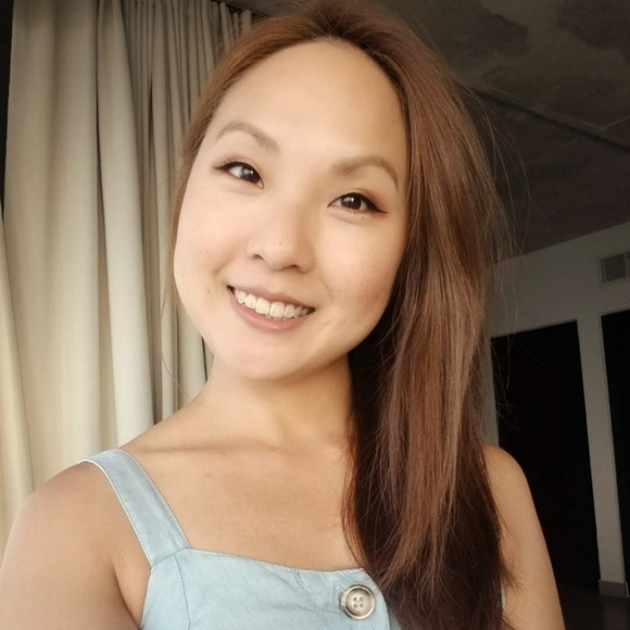 Meet your Posher, Roxanne - Picture 1 of 1